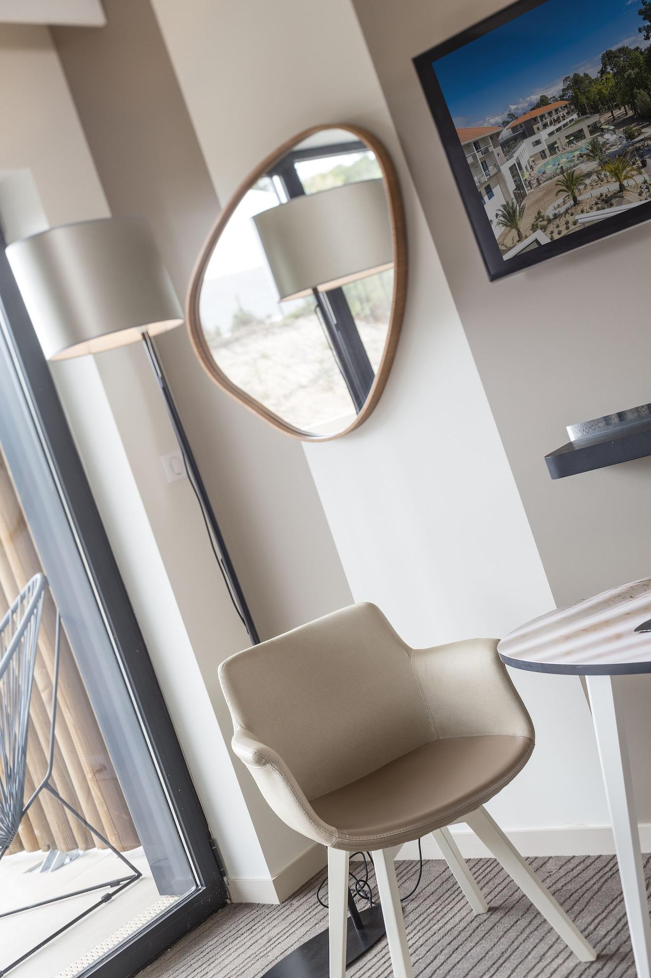 Hotel Hôtel&spa Les Bains D'arguin By Thalazur 4*
